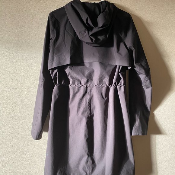 Lululemon Rain Rebel Jacket - Picture 3 of 6